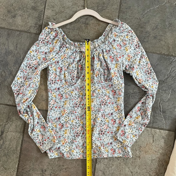 NWT  SOFT BRUSHED JERSEY TOP ILLUSION TINY WAIST FLATTERING! - Picture 3 of 7